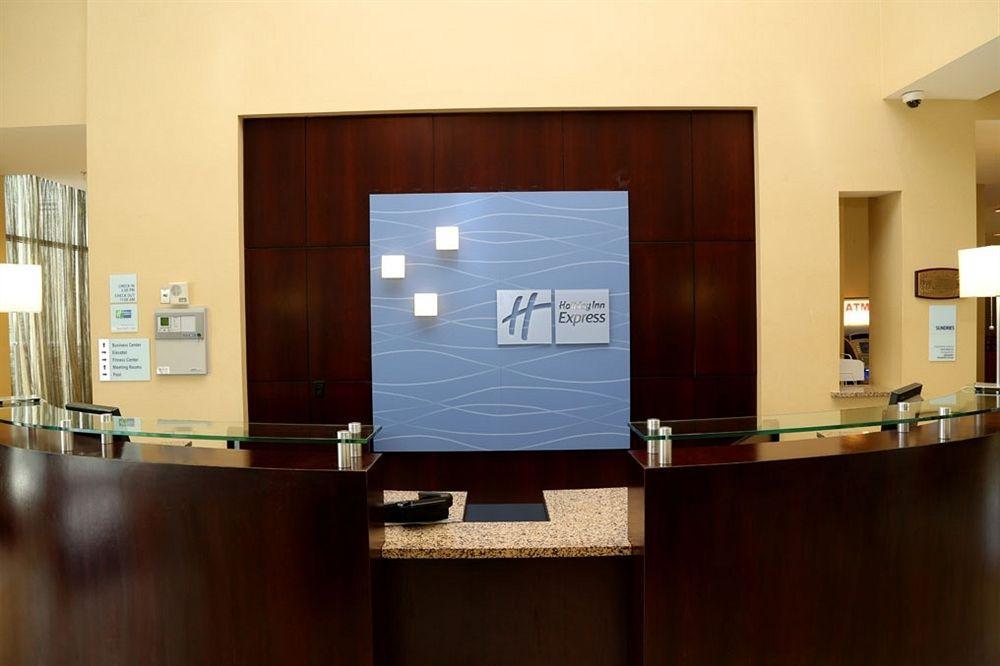 Holiday Inn Express Georgetown By Ihg Exterior foto